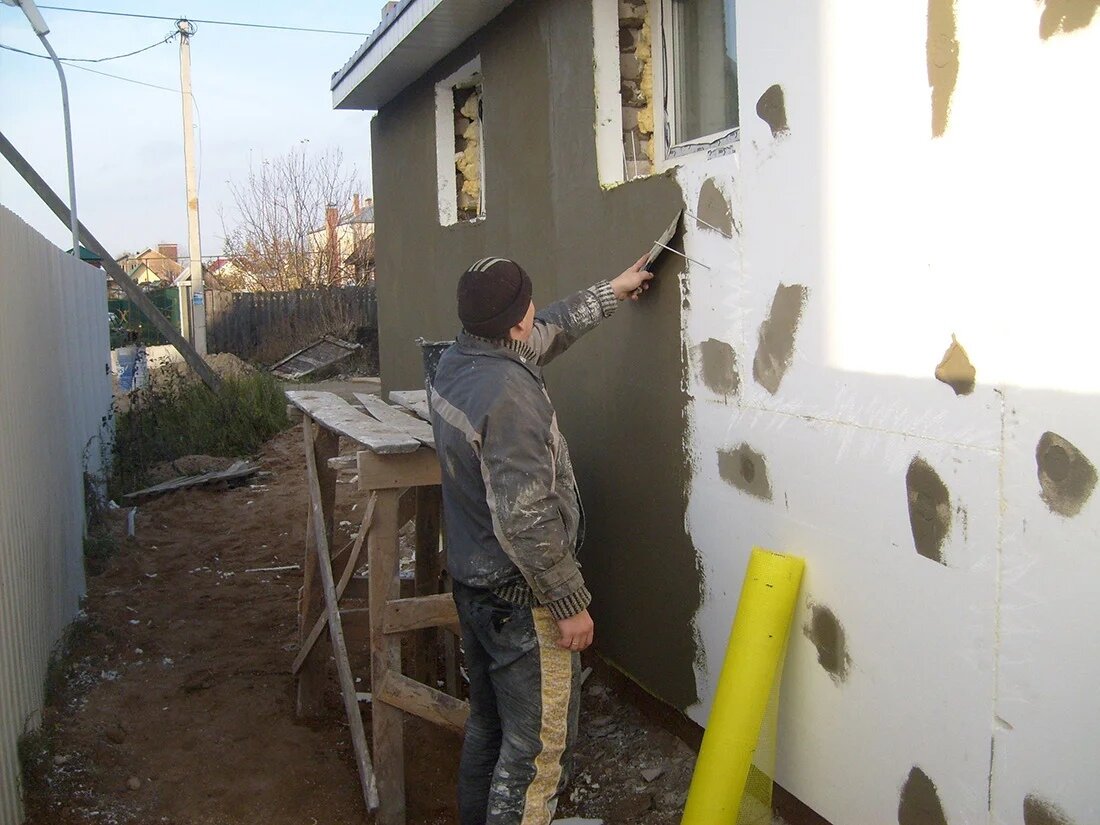 Оштукатуривание стен снаружи